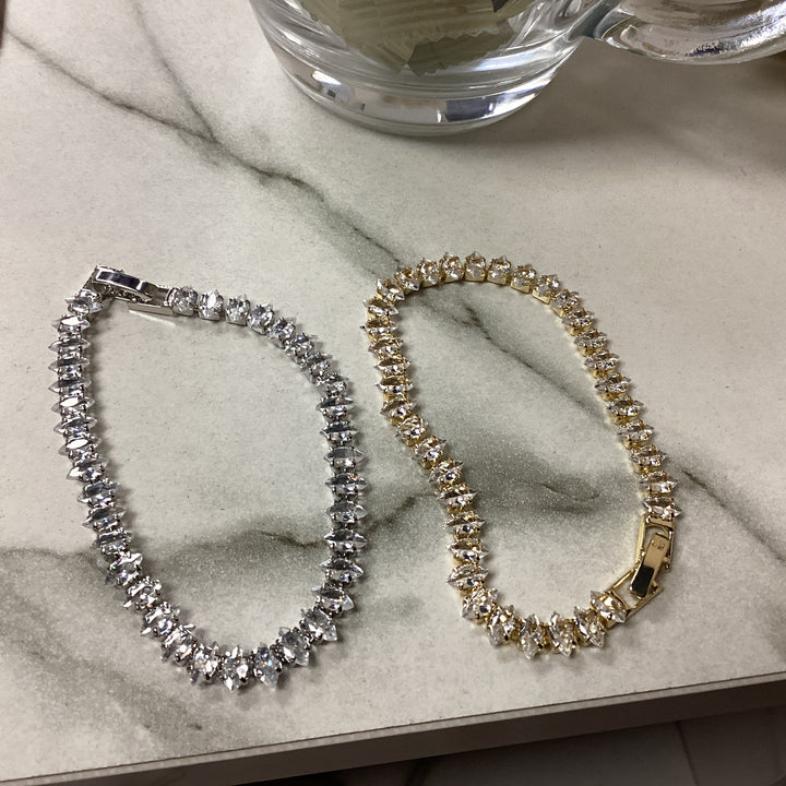 Tennis bracelet