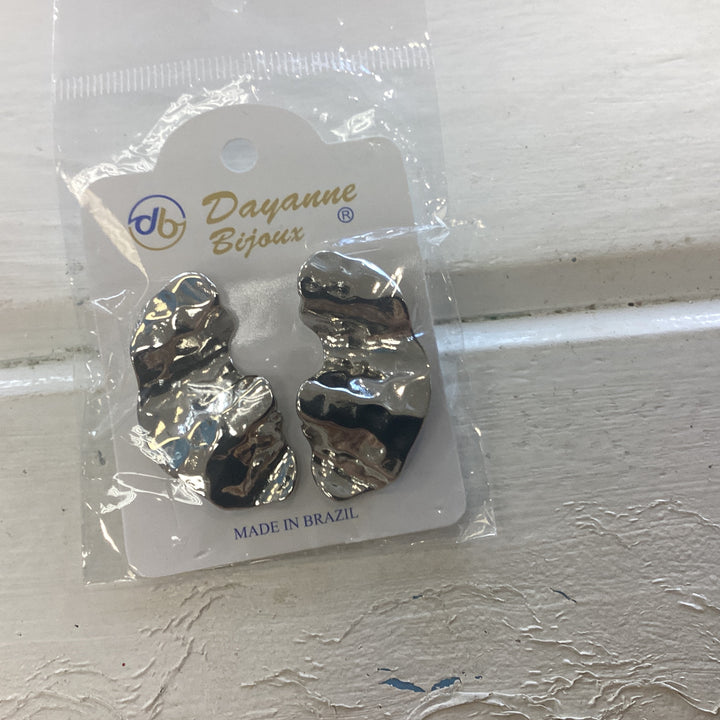 Earrings waves
