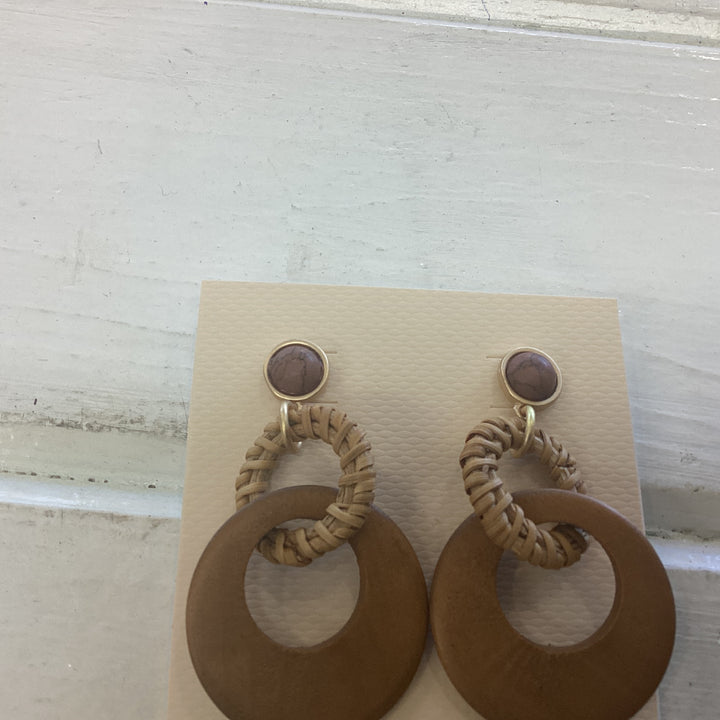 Earrings wood ring