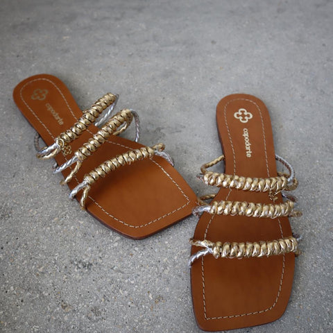 Flat sandals tirinha