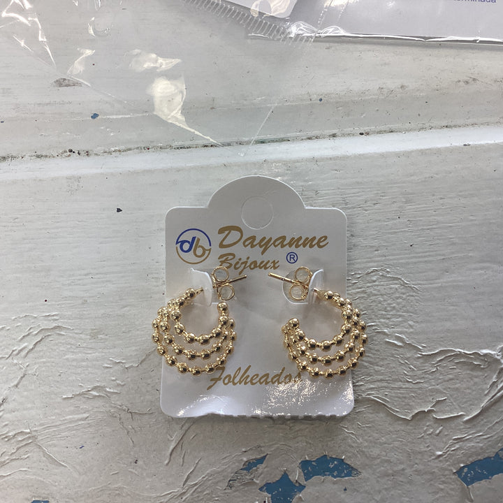 Earrings little balls ring
