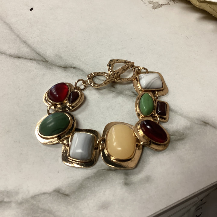 Bracelet colorful stones