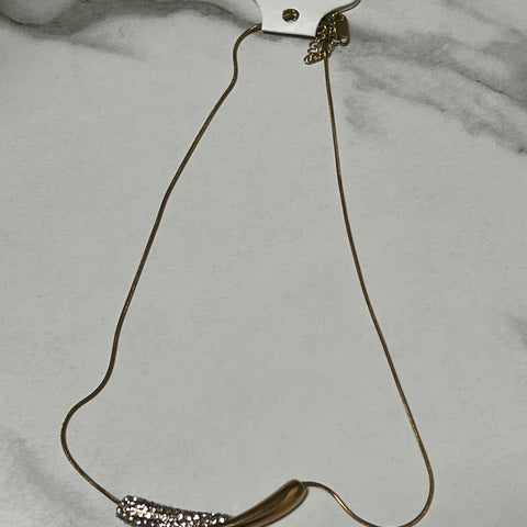 Sparkly necklace