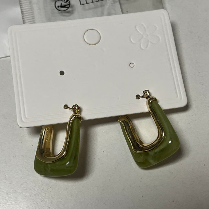 Colored jewel earrings