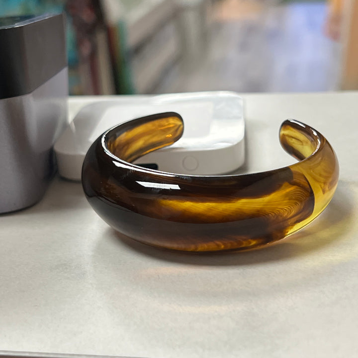 Bracelet acrylic