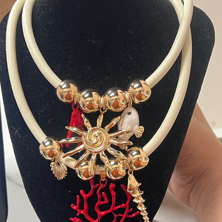 Necklace beige/golden