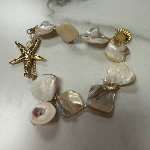Bracelet sea shell